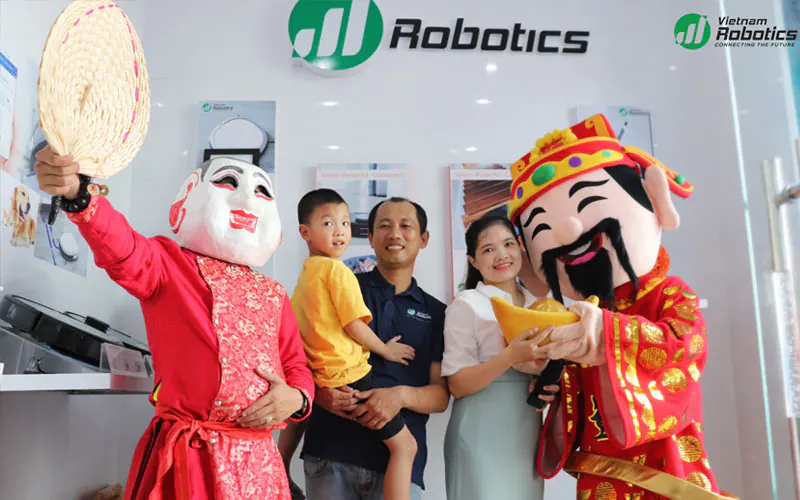 Showroom Robot hút bụi Vietnam Robotics Quãng ngãi