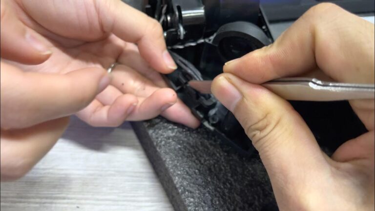 Cảm biến chống rơi bị bụi bao phủ phải xử lý như thế nào? 1 cam bien chong roi bi bao phu bui 2