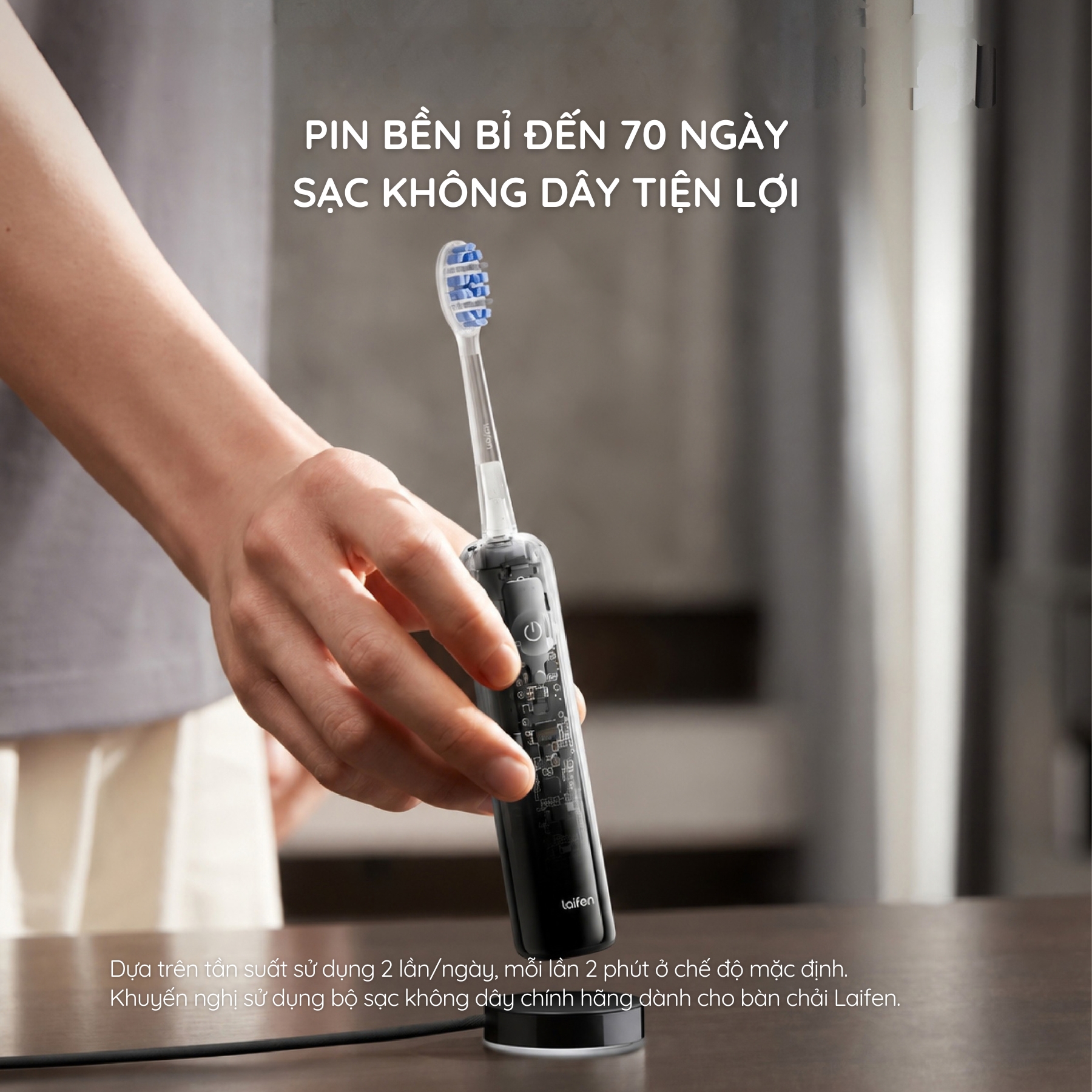 Pin kép 900 mAh × 2, dùng tối đa 70 ngày, sạc không dây