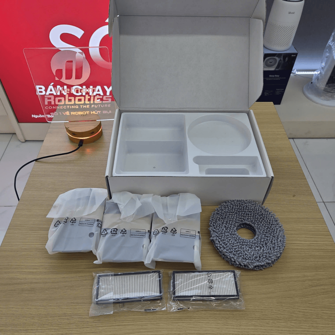 CHi tiết đóng gói bộ phụ kiện roborock